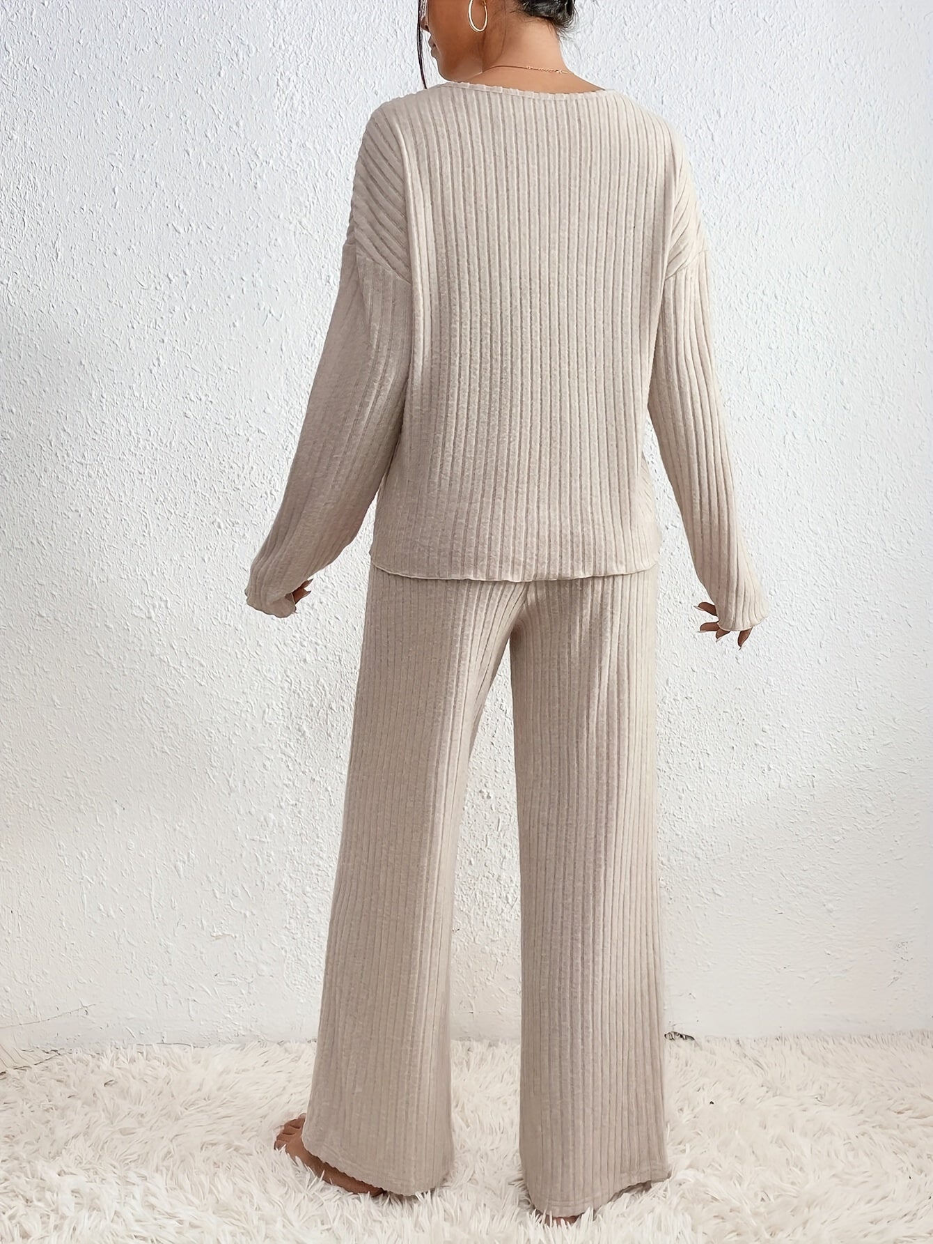 Isaksson™ | Elegant set för kvinnor med ribbad tröja och rak ben