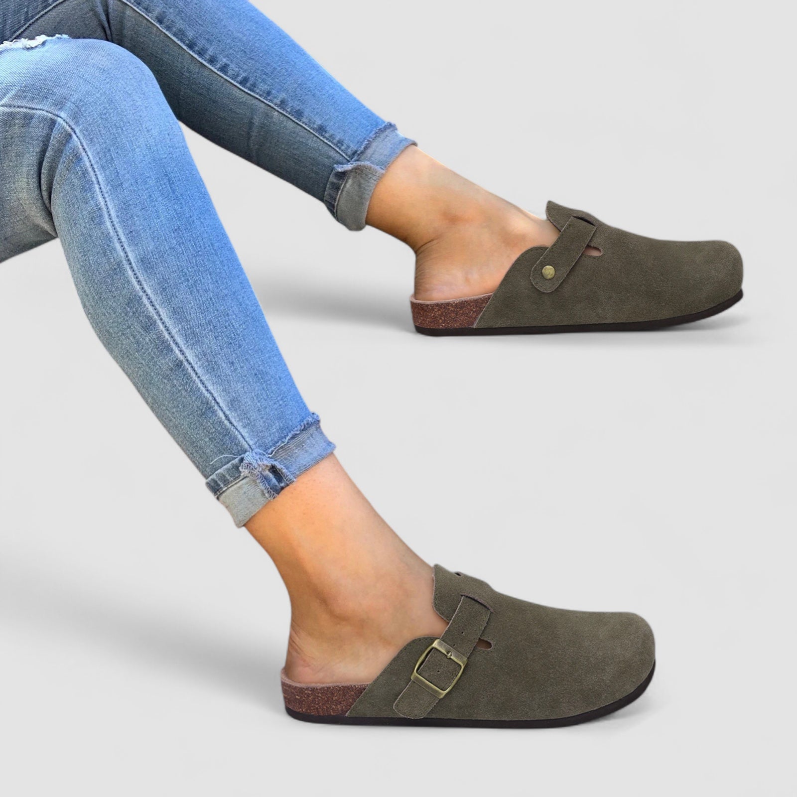 Isaksson™ | Livia – Bekväma slip-ins i mocka med ortopediskt stöd