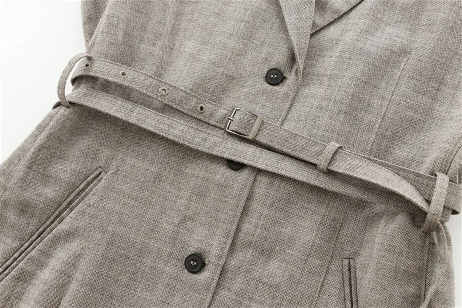 Isaksson™ | Claire